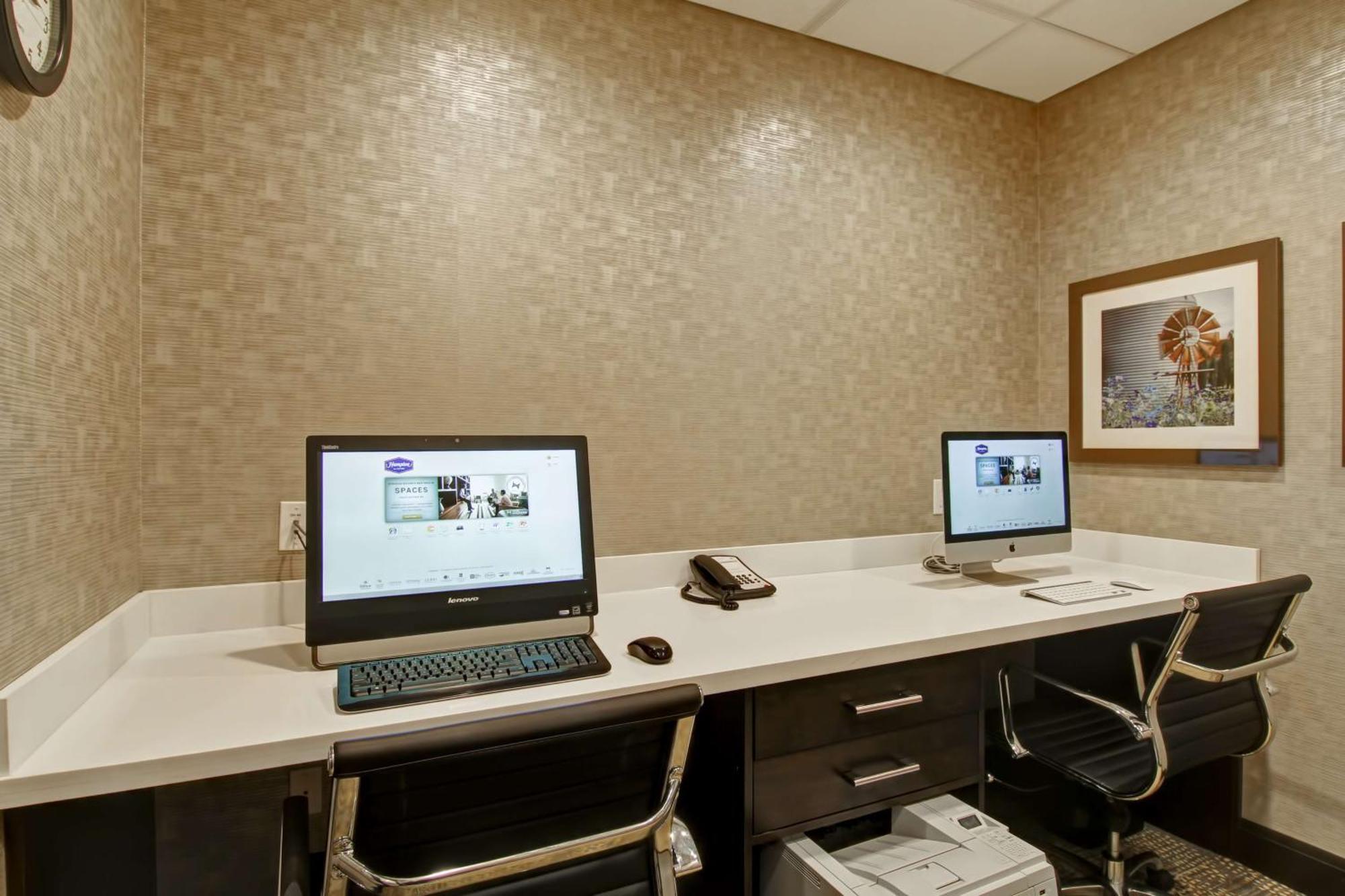Hampton Inn & Suites By Hilton Saskatoon Airport Eksteriør billede